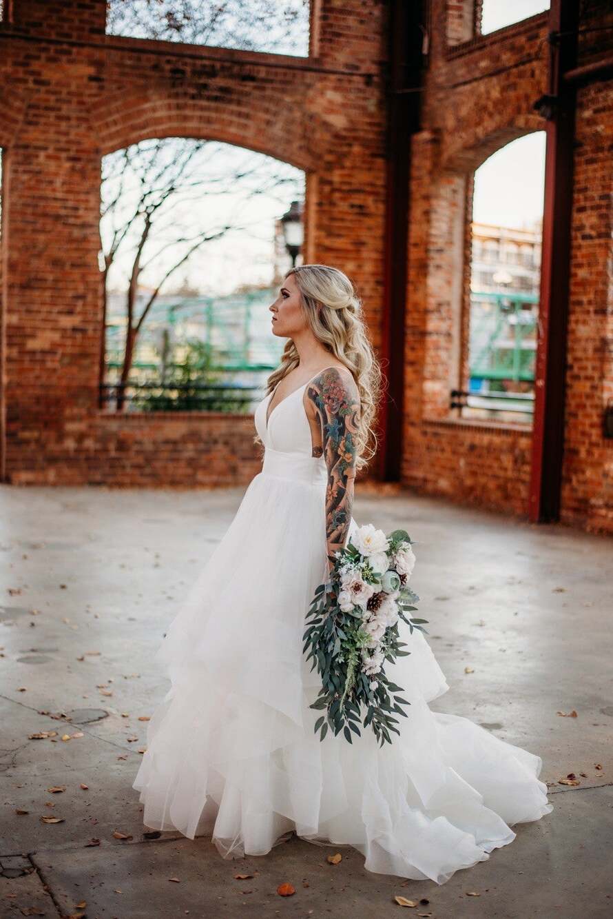 Stella York Ivory Wedding Dress Tulle Ball Gown Plunging V Neck Spaghetti Strap